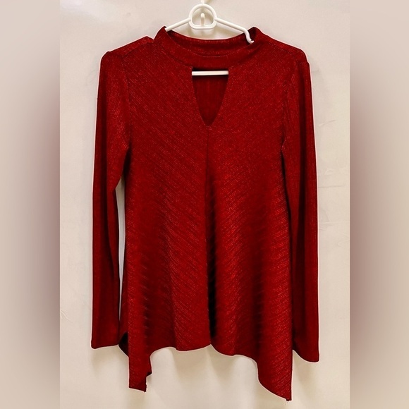 Burgundy Flowy Handkerchief Keyhole Top Size Small Dressy Trendy Monochrome Teen - Picture 2 of 13